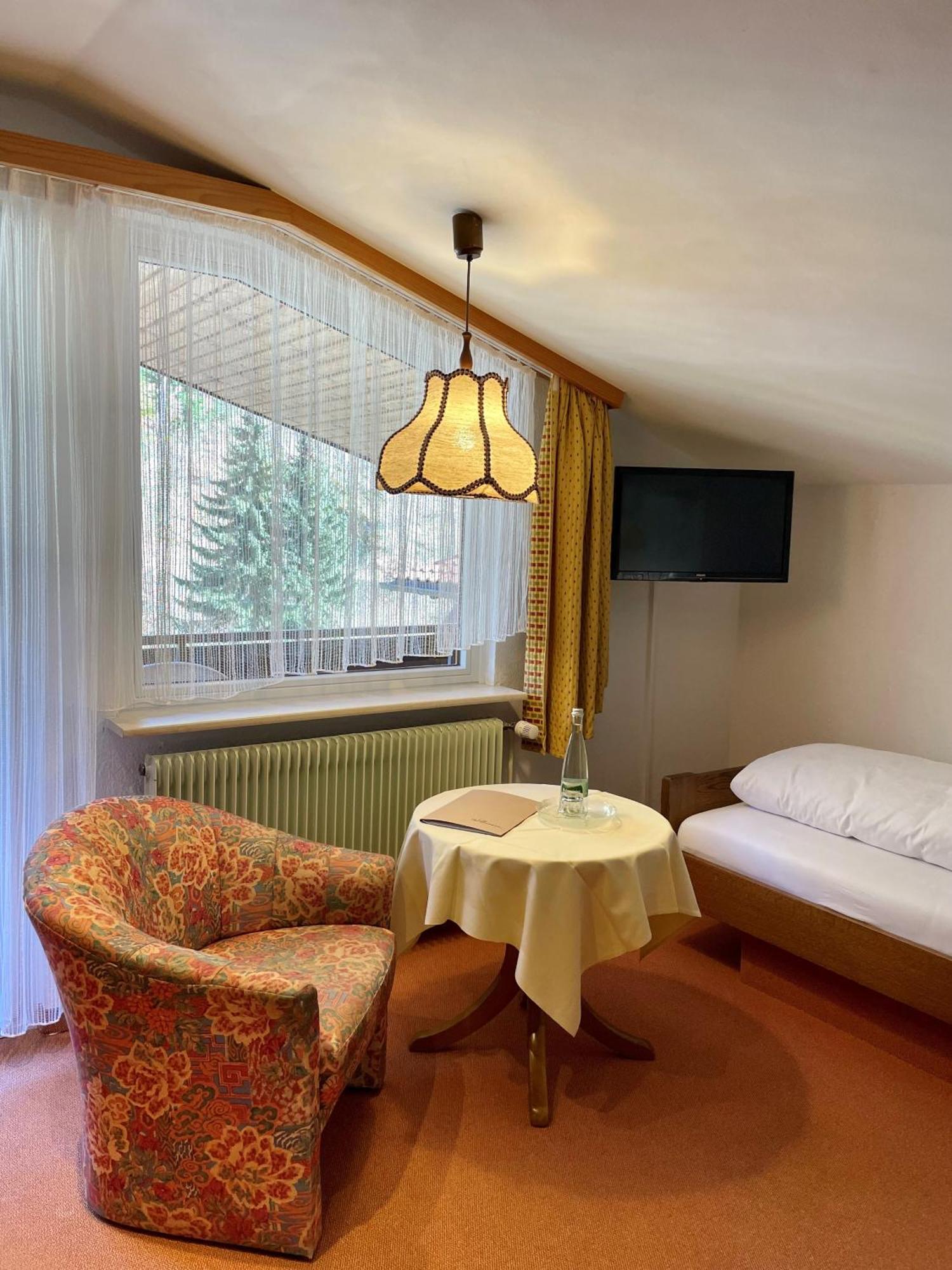 Schwarzwaldhotel Klumpp Hotel Schonmunzach